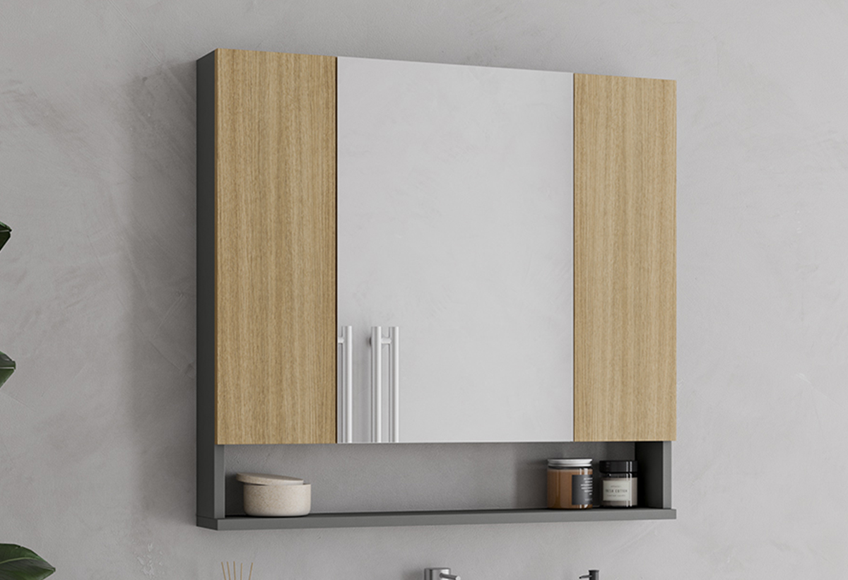 Απεικονίζεται ο καθρέπτης